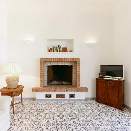 Lo Pozzo, Villa *