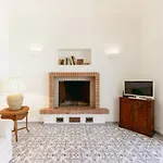 Lo Pozzo, Villa *