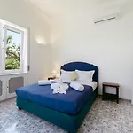 Lo Pozzo, Villa *