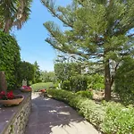 Lo Pozzo, * Anacapri (Isola di Capri)