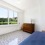 Lo Pozzo, Vila *