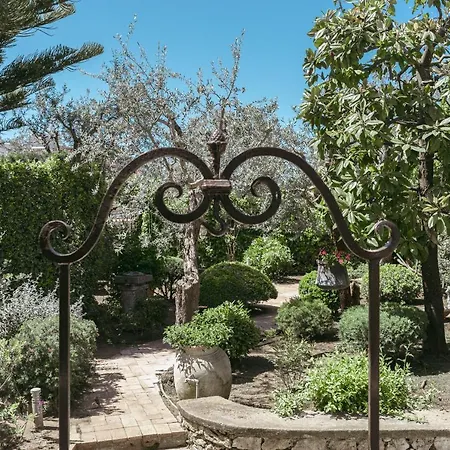 Lo Pozzo, Villa Anacapri (Isola di Capri)
