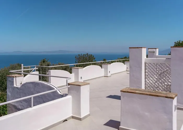 Lo Pozzo, * Anacapri (Isola di Capri)