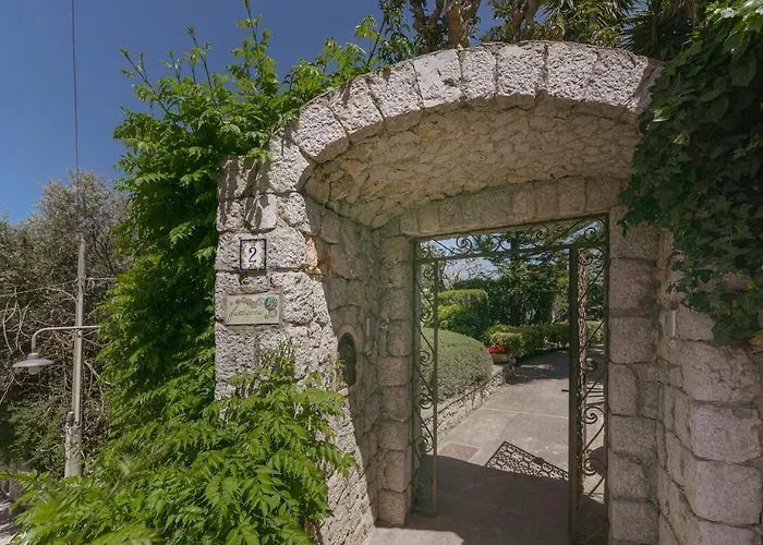 Lo Pozzo, Villa Anacapri (Isola di Capri)