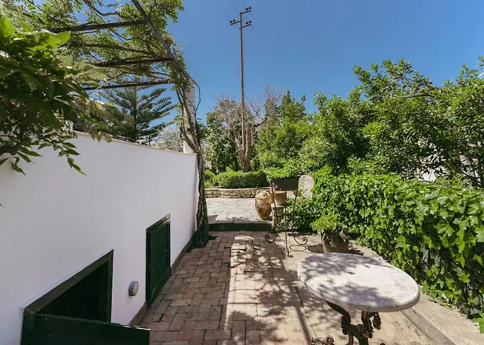 Lo Pozzo, Villa Anacapri (Isola di Capri)